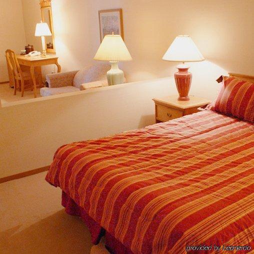 Totem Lake Hotel Kirkland Room photo